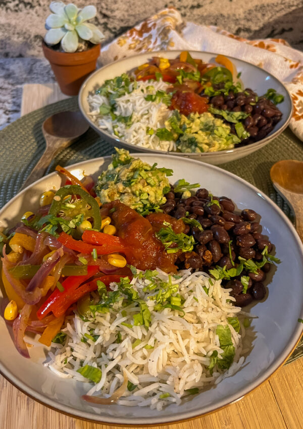 Vibrant Mexican Burrito Bowl: Easy and Delicious